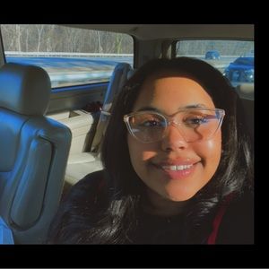 Meet your Posher, Tori